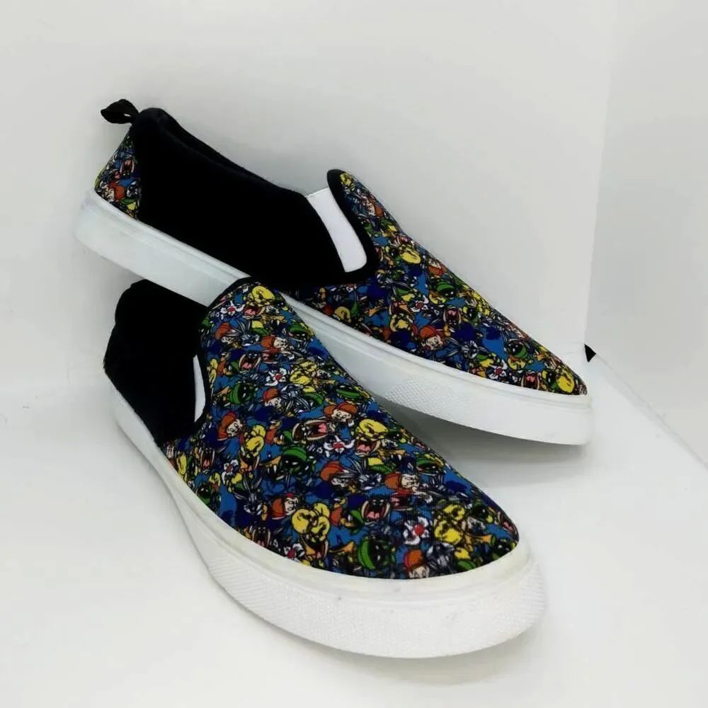 Looney Toons Mens NEW Black w/Graphics Slip On Sneakers - sz. 10